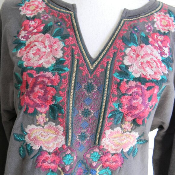 ANDREE BY UNIT GRAY LONG SLV SOFT EMBROIDERED BOHO TOP SZ S - Picture 2 of 4